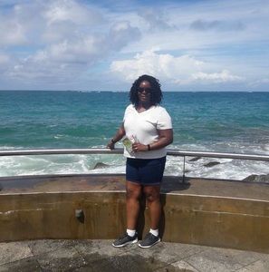 Meet your Posher, Kim